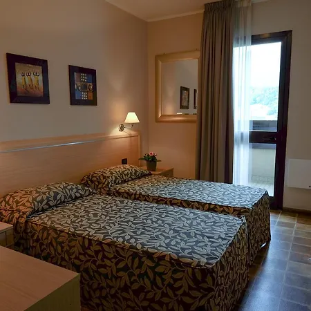 Otel Monte Cimone 2*